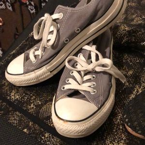 Converse tennis shoes